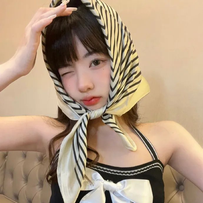 船上没有桅杆